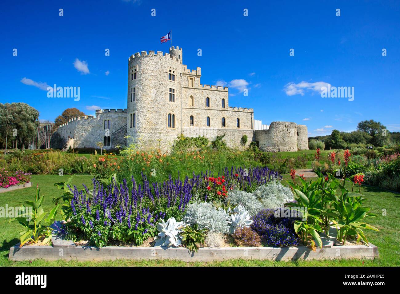 Condette (nord de la France) : Château de Hardelot, abritant le « Centre culturel de l'Entente cordiale », un centre culturel dédié aux relations entre les deux Banque D'Images