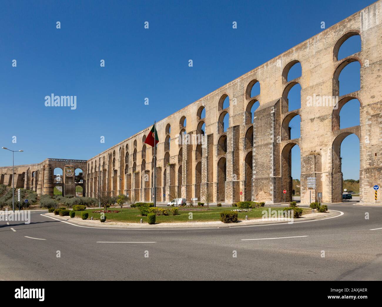 Aqueduc d'Amoreira, Aqueduto da Amoreira, ville d'Elvas, Alentejo, Portugal, Europe du Sud construit sur les fondations de l'aqueduc romain préexistant Banque D'Images