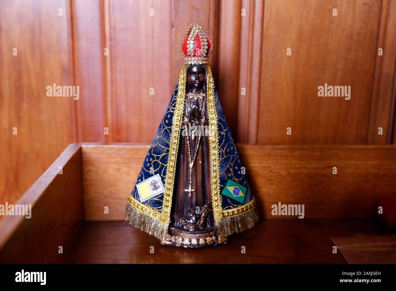 Statue de l'image De Notre Dame d'Aparecida, mère de Dieu dans la religion catholique Banque D'Images
