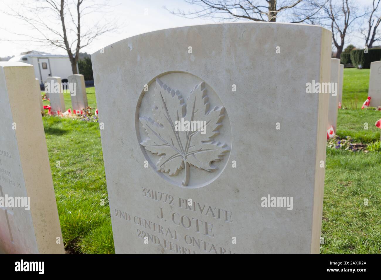Cimetières militaires canadiens à Saint Margarets Bodelwyddan dans le Nord du Pays de Galles. Les troupes canadiennes ont été fondées à la proximité de Kinmel Park camp Banque D'Images