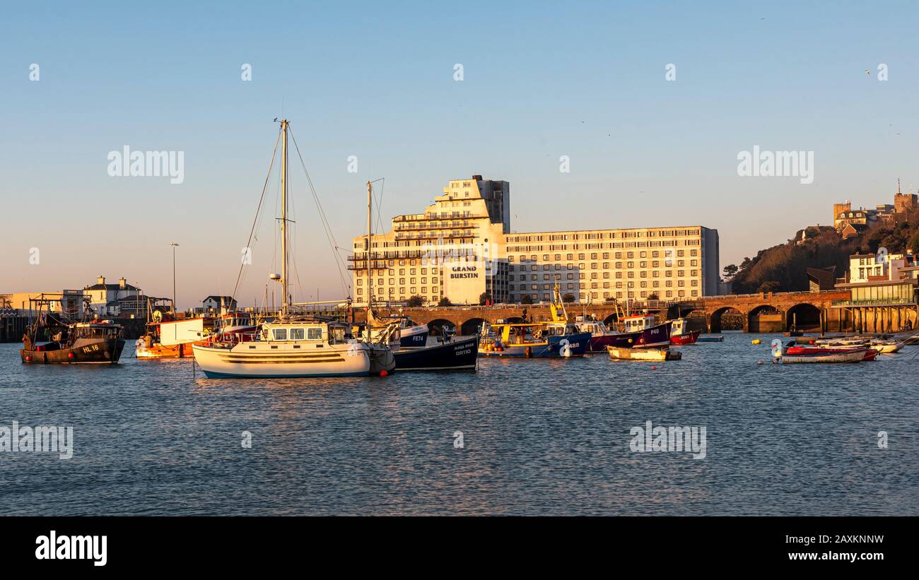 Port de Ramsgate, lumière tôt le matin Banque D'Images