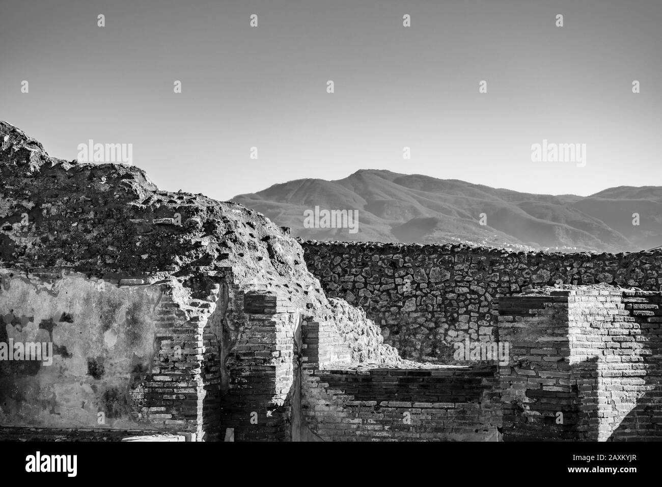 Murs de Pompéi en noir et blanc Banque D'Images
