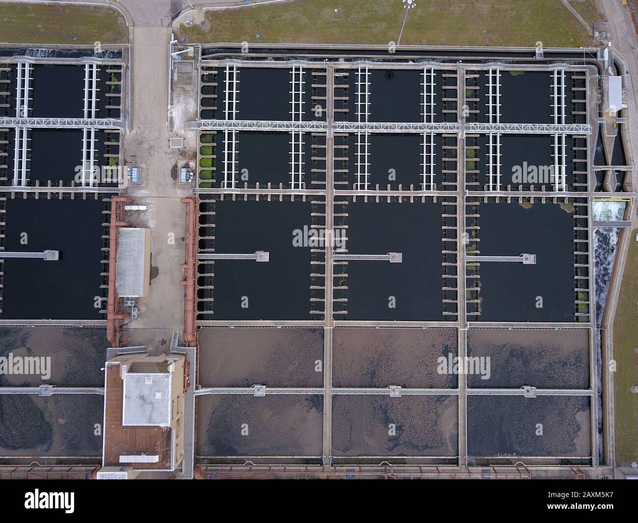 Drone aérienne Sewage traitement des eaux usées usines d'étangs Cincinnati Ohio États-Unis Banque D'Images