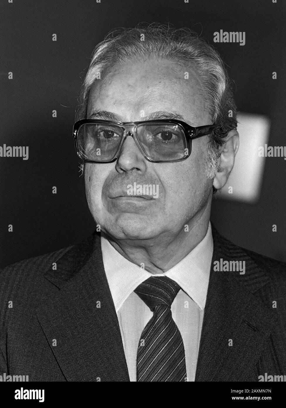 Arrivée à l'aéroport du Secrétaire général de l'ONU, Pérez de Cuellar, le 12 juillet 1982 Banque D'Images