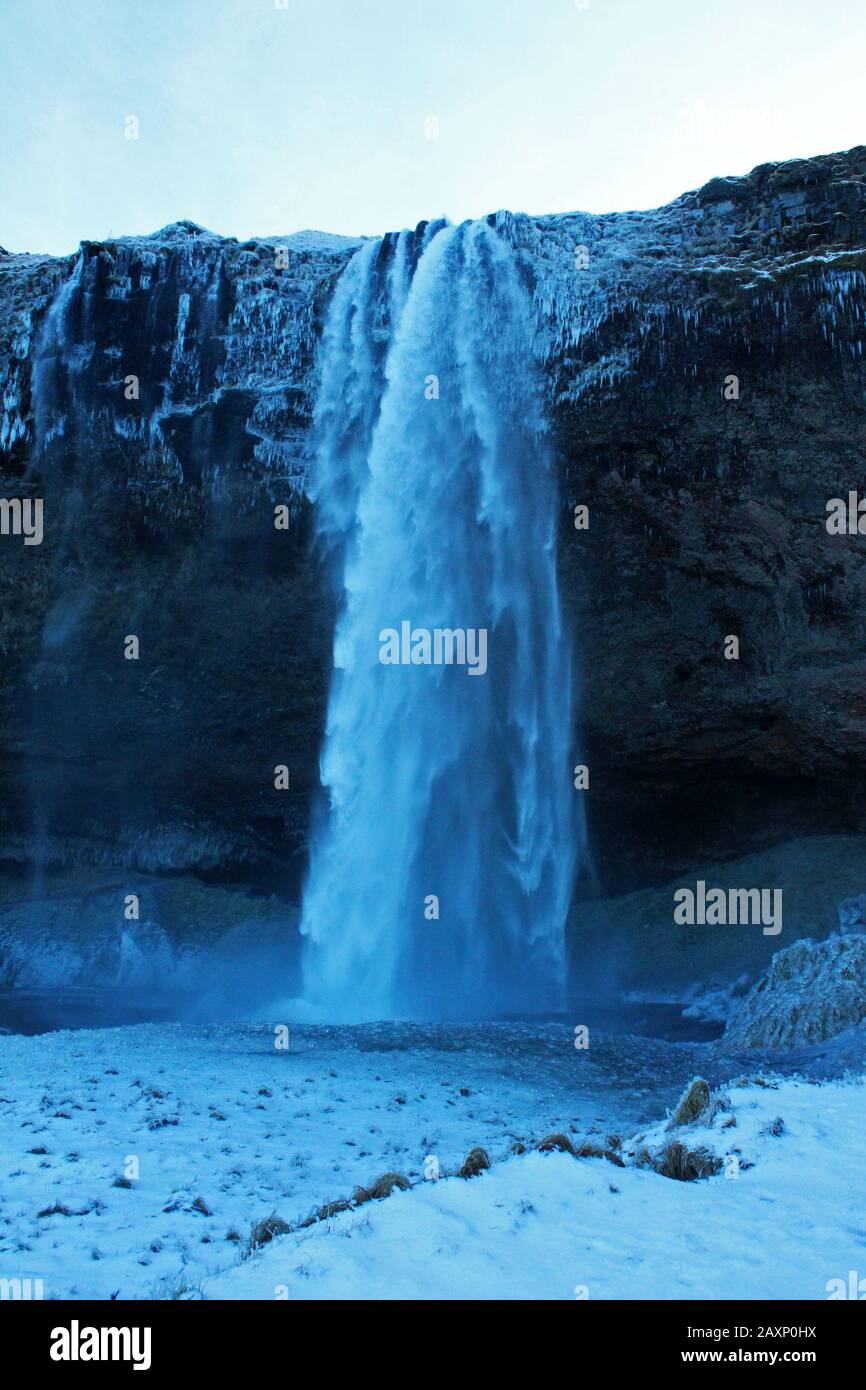 Cascade de Seljalandsfoss, Islande en hiver Banque D'Images
