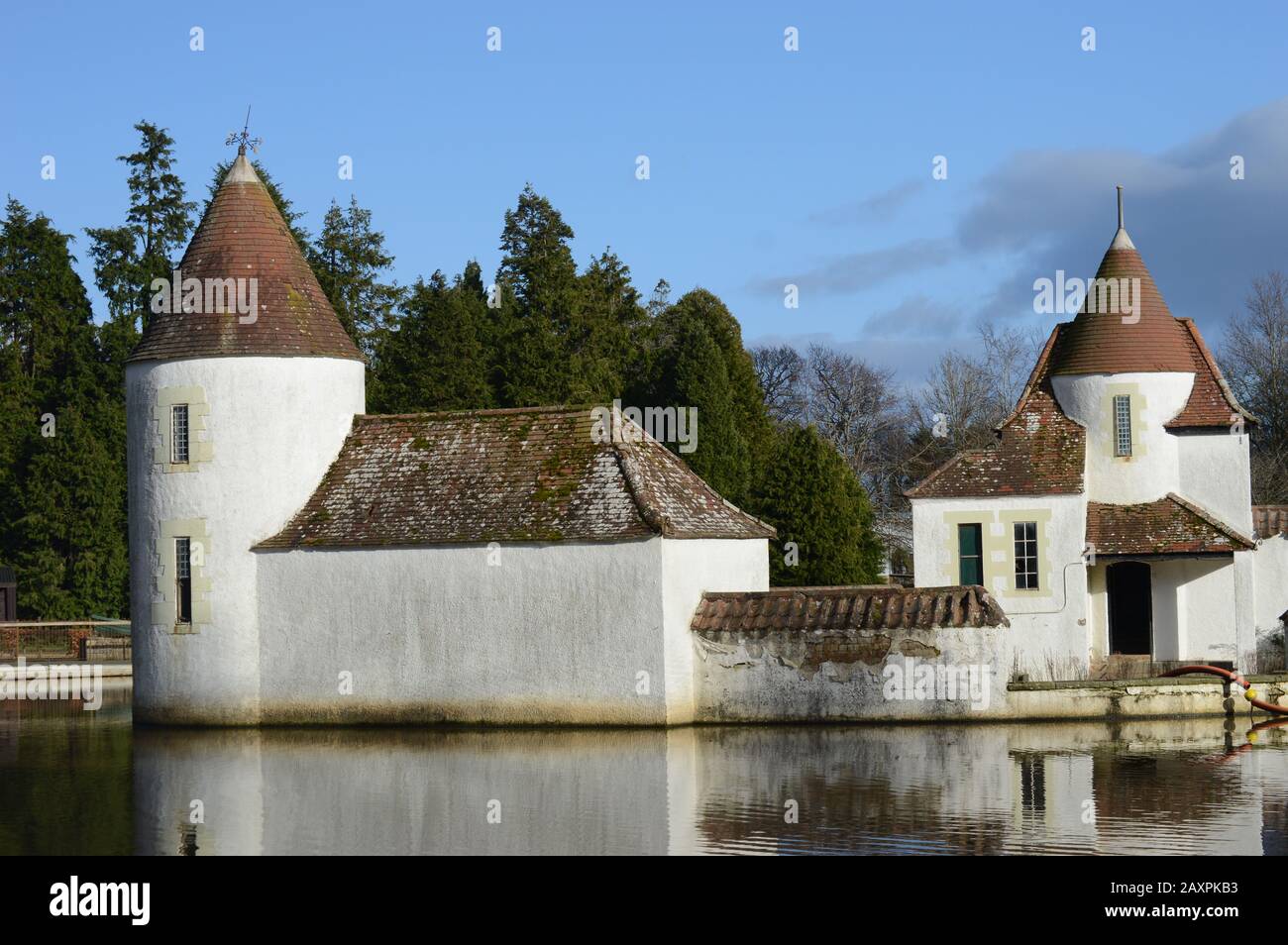Village hollandais, Craigtoun Park, St Andrews, Fife le jour ensoleillé de février Banque D'Images