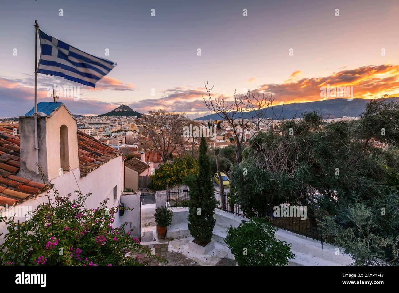 Vue de la colline Lycabettus d'Anafiotika quartier dans la vieille ville d'Athènes, Grèce. Banque D'Images