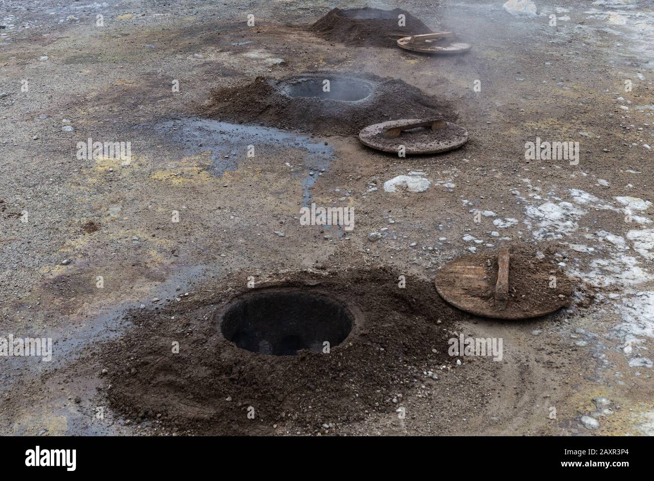 Sources d'eau chaude à Furnas fumarales à Sao Miguel, Açores, Portugal Banque D'Images