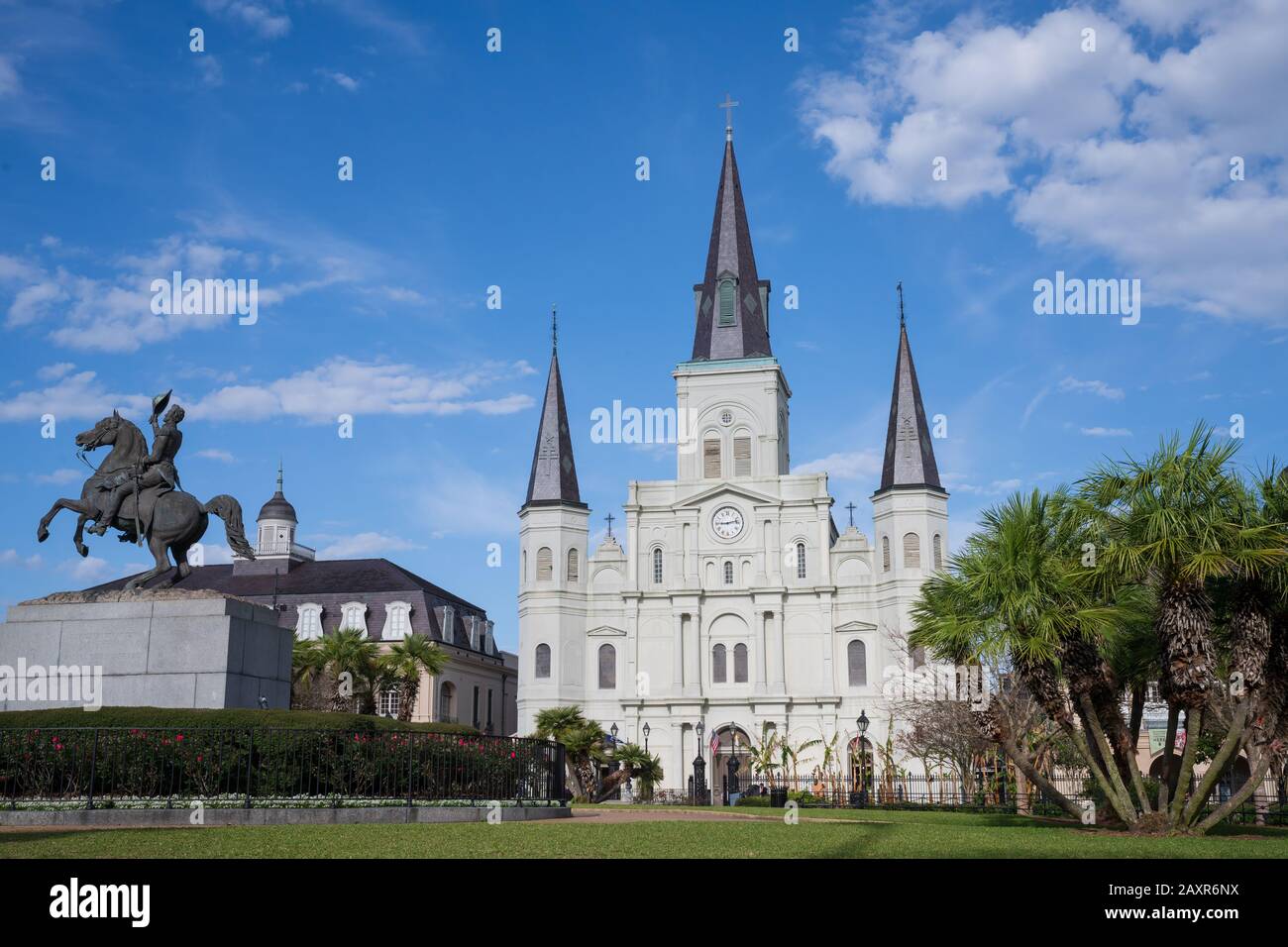 Jackson Square, statue d'Andrew Jackson et de la cathédrale St Louis de la Nouvelle-Orléans. Banque D'Images