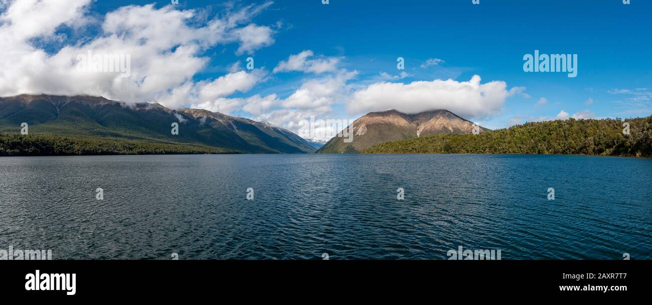 Vue Sur Le Lac Rotoiti, Le Parc National Des Lacs Nelson, Le District De Tasman, L'Île Du Sud, La Nouvelle-Zélande, L'Océanie Banque D'Images