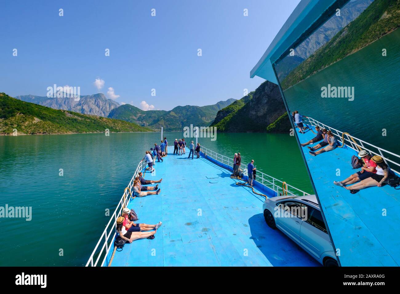 Car Ferry, Réservoir Koman, Liqeni I Komanit, Rivière Drin, Shark Shkoder, Albanie Banque D'Images