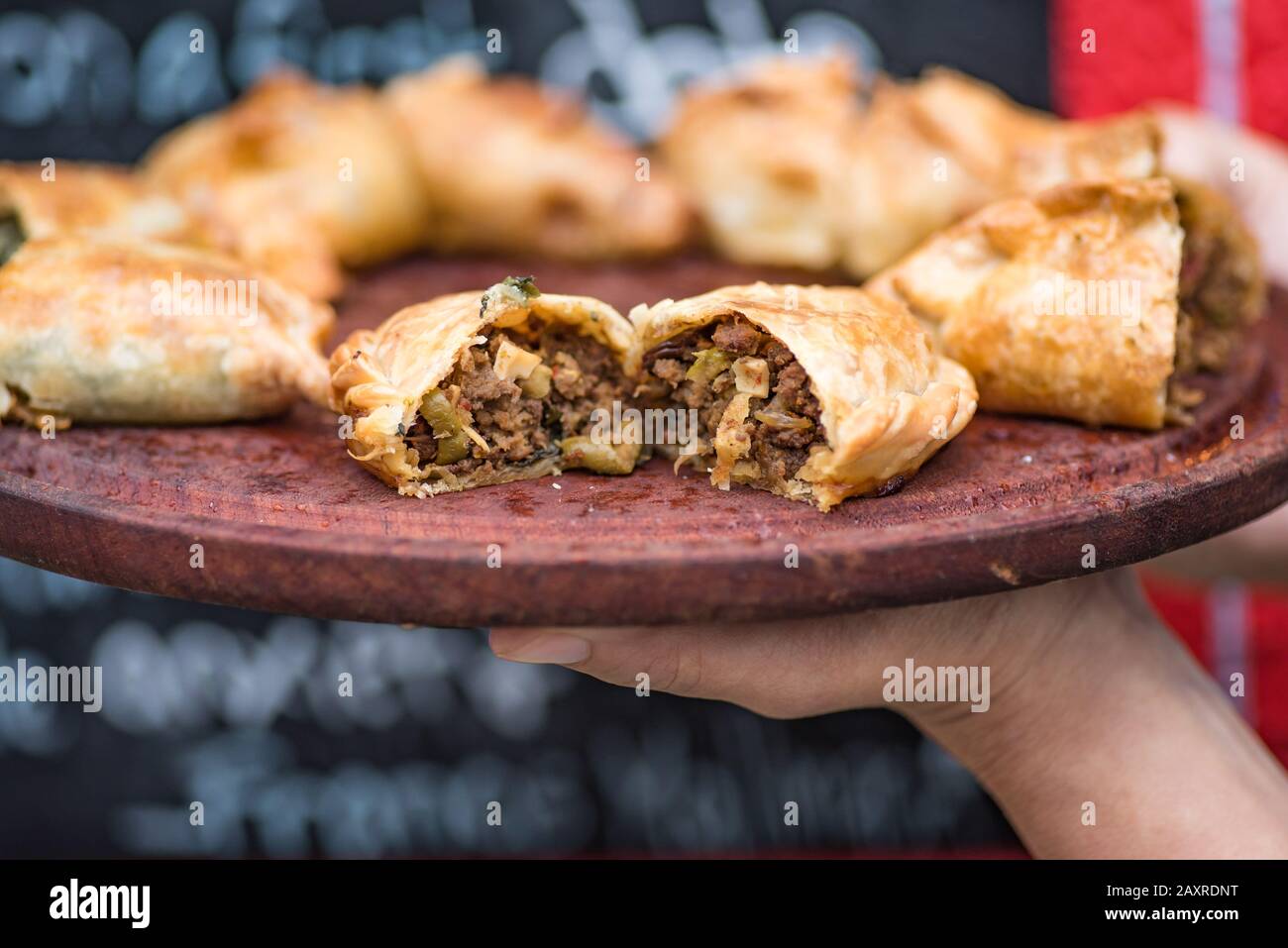 Assiette de bœuf argentin Empanadas Banque D'Images