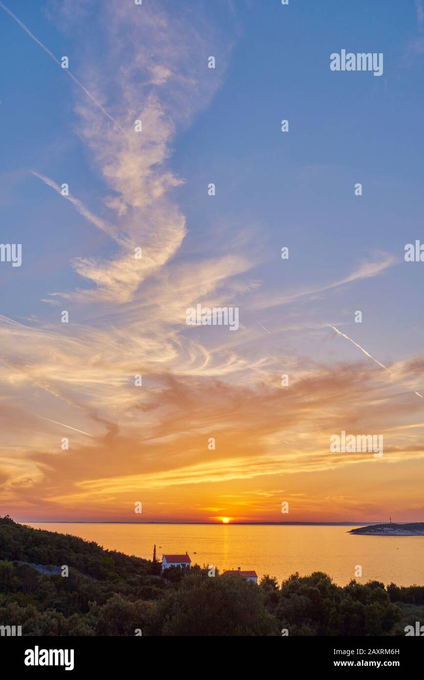 Paysage de la côte près de Zaglav, coucher de soleil, Cres, Croatie, Europe Banque D'Images