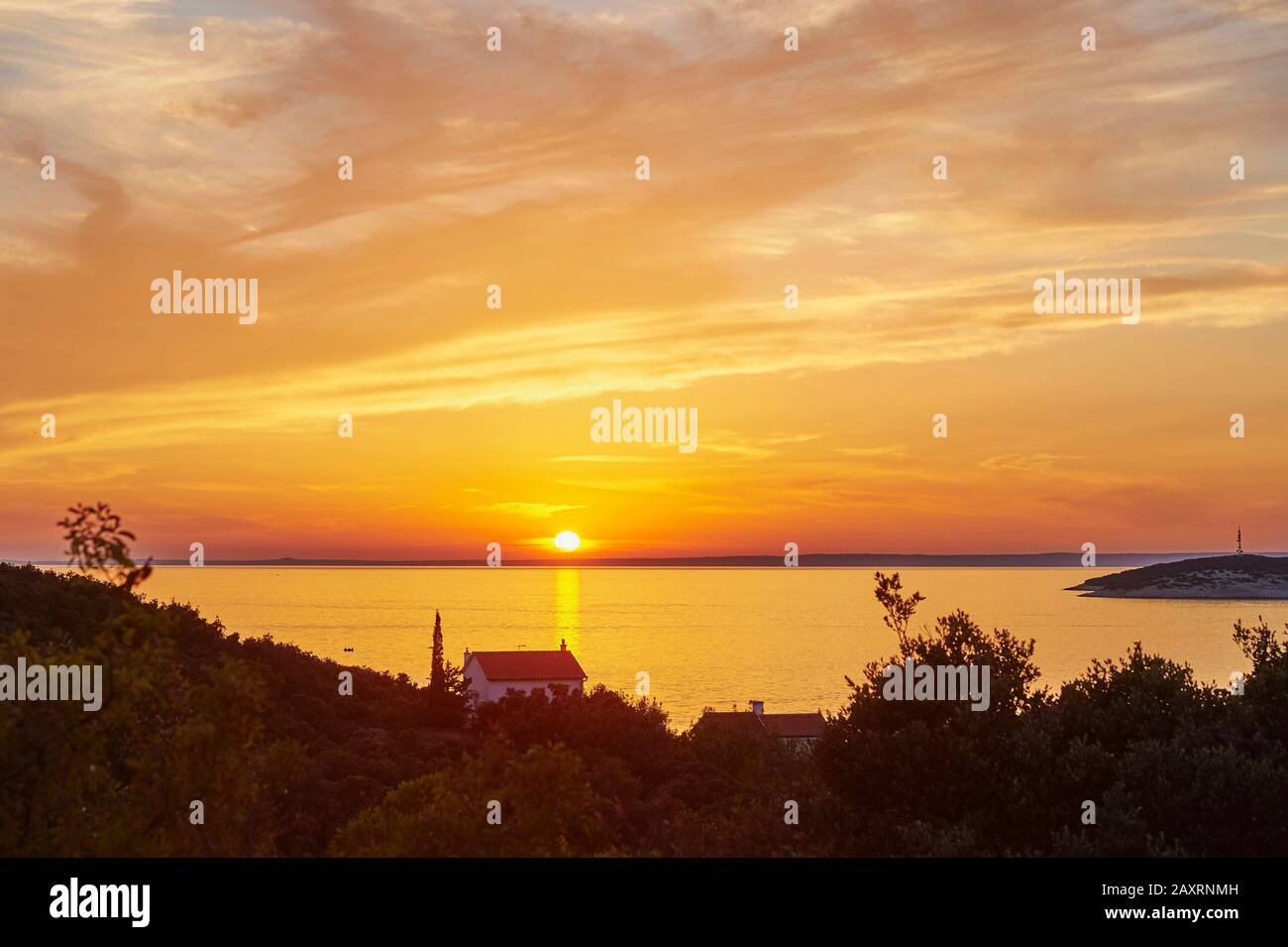 Paysage de la côte à Zaglav, coucher de soleil, Cres, Croatie, Europe Banque D'Images