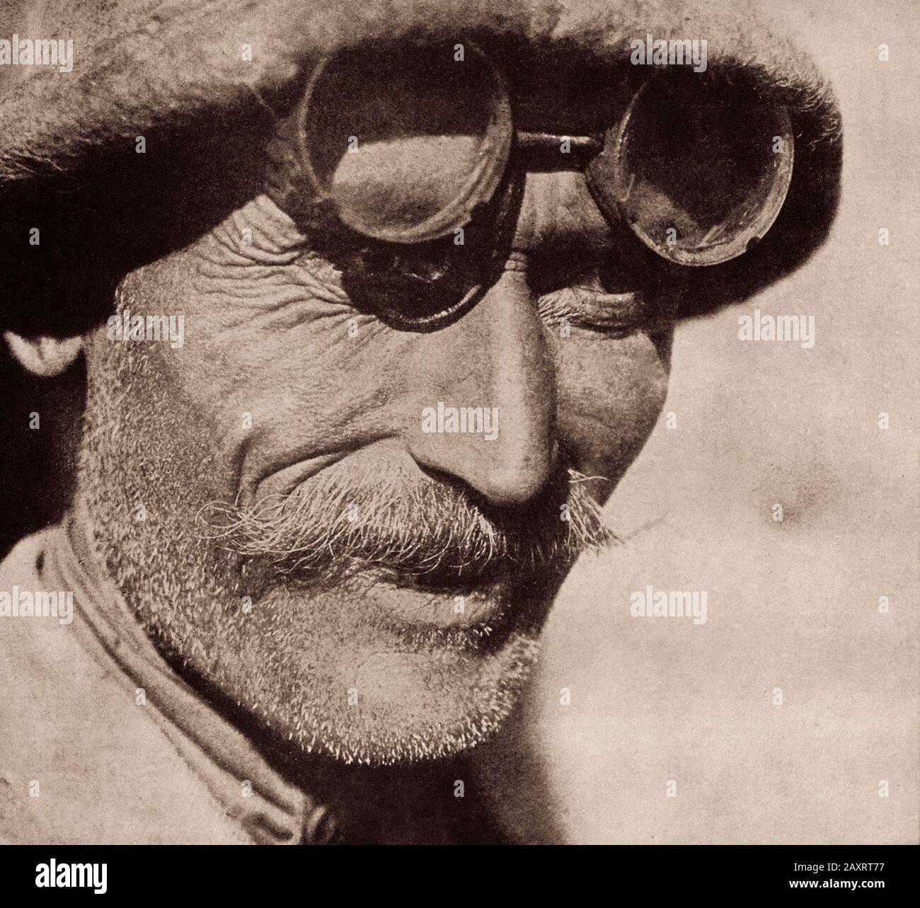 La vie en Union soviétique dans les années 1930. Du livre de propagande soviétique. Allaverdy. Gisements de minerai de Cooper en Arménie. Un travailleur de choc de la pme Allaverdy cooper Banque D'Images