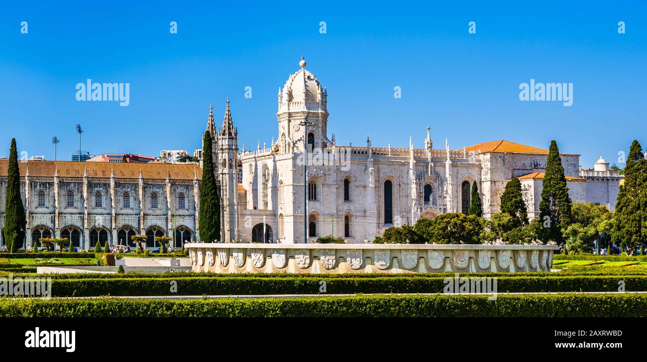 Lisbonne, Portugal: Panorama du monastère de Jeronimos ou du monastère de Hieronymites, ancien monastère de l'ordre de Saint Jérôme et du Musée maritime Banque D'Images