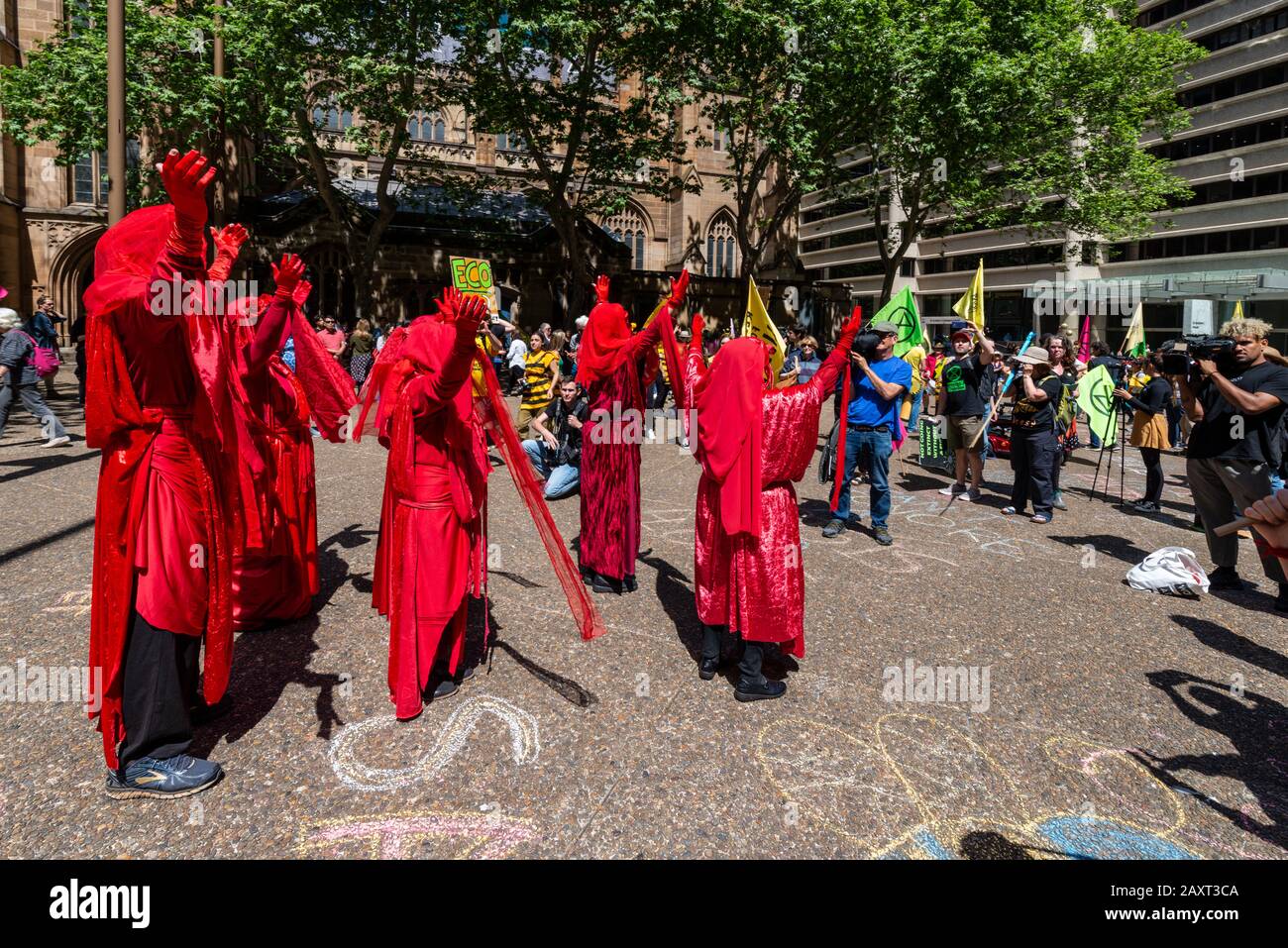Sydney, Australie - le 8 octobre 2019 - Les Rebelles rouges ont rejoint des centaines de militants australiens de la rébellion de l'extinction lors d'un rassemblement de protestation contre le changement climatique à Sydney. Banque D'Images