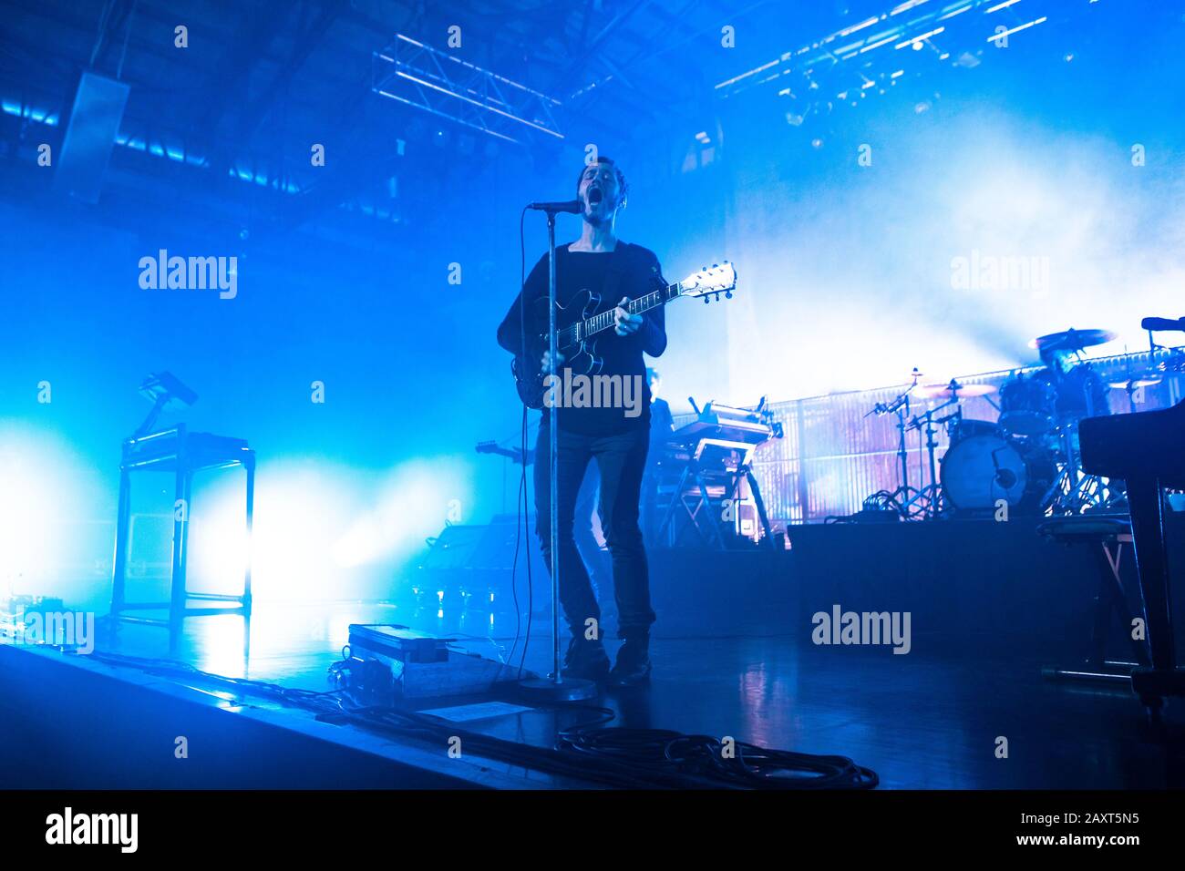 Tom Smith, des éditeurs de rock anglais, se produit en direct à Alcatraz à Milan, en Italie, le 12 février 2020 Banque D'Images