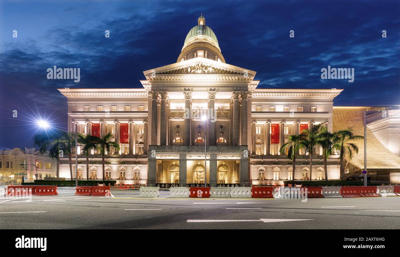 Galerie nationale de Singapour la nuit Banque D'Images