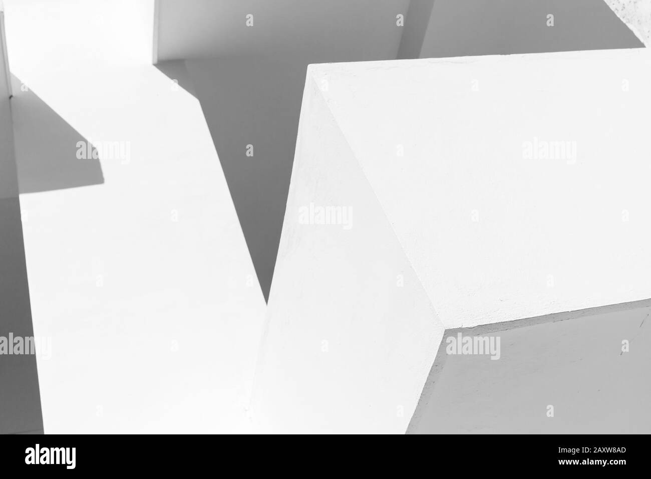 Détails intérieurs abstraits et blancs. Coins et ombres grises, photo d'arrière-plan Banque D'Images