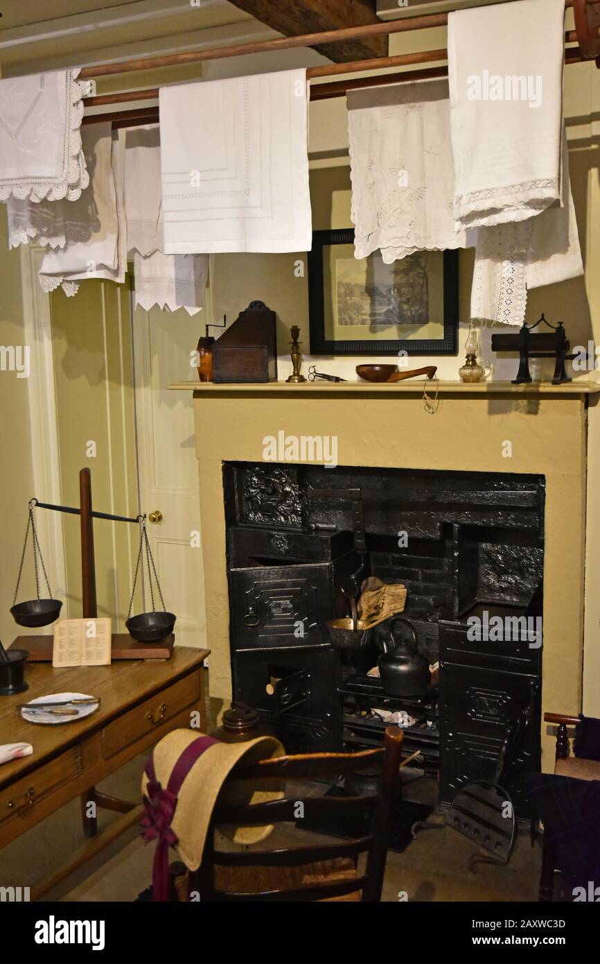 Intérieur du Bronte Parsonage Museum, cuisine, Haworth Banque D'Images