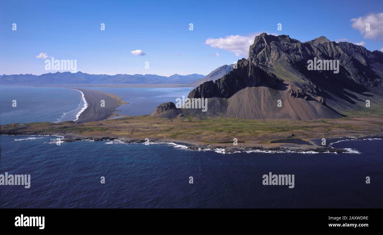 Aérien - Mt. Eystrahorn, Est, Islande Banque D'Images