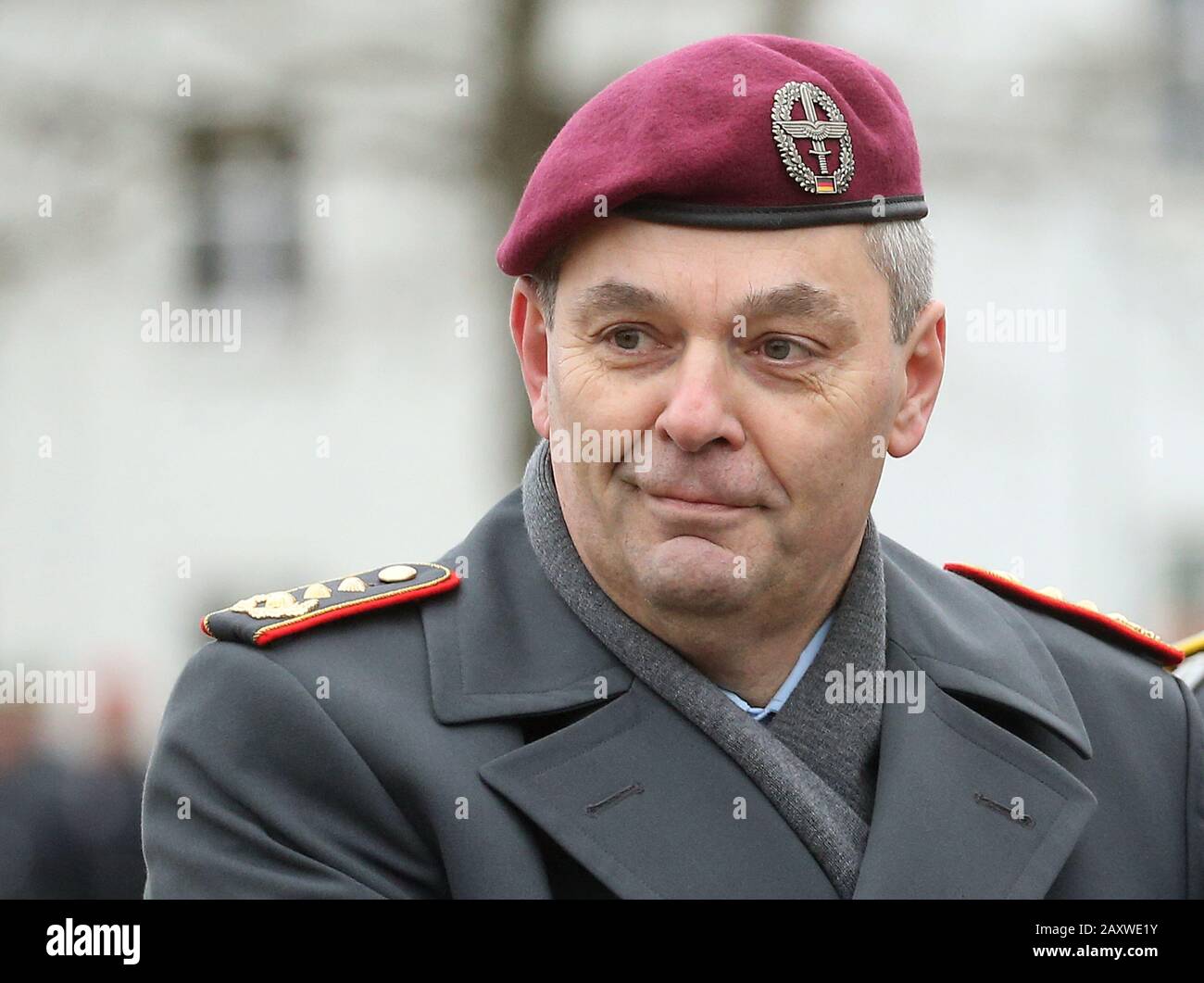 Strausberg, Allemagne. 13 février 2020. Le Lieutenant-général Alfons Mais  prend le commandement de l'armée allemande. Son prédécesseur, le Lieutenant- général Jörg Vollmer, devient Commandant du Commandement des forces  interarmées alliées de l'OTAN à