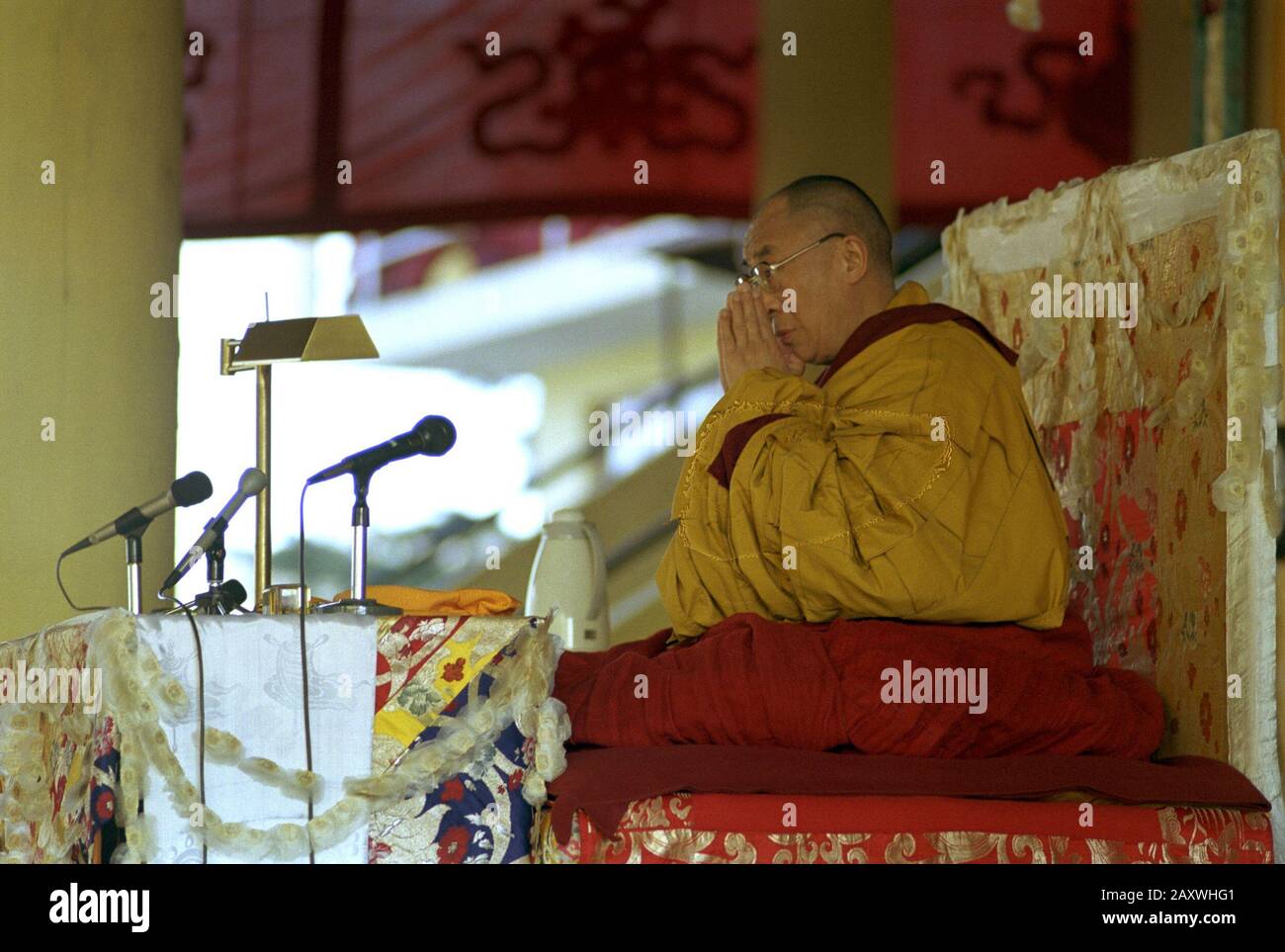 Sa Sainteté le Dalaï Lama à l'occasion du quarantième anniversaire de la Journée nationale de l'insurrection tibétaine, mars 1999 Banque D'Images