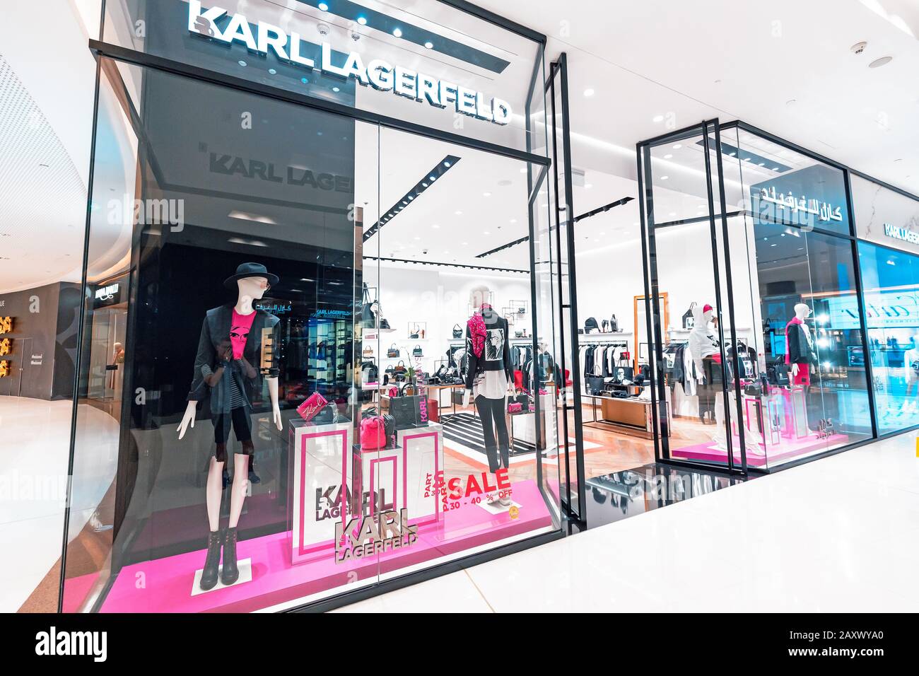 26 Novembre 2019, Émirats Arabes Unis, Dubaï : Karl Lagerfeld Fashion Store Dans Le Centre Commercial De Dubaï Banque D'Images