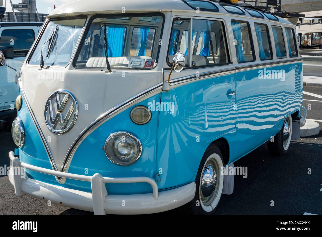 Bus Volkswagen vintage à l'hôtel TWA, aéroport international JFK, New York, États-Unis Banque D'Images