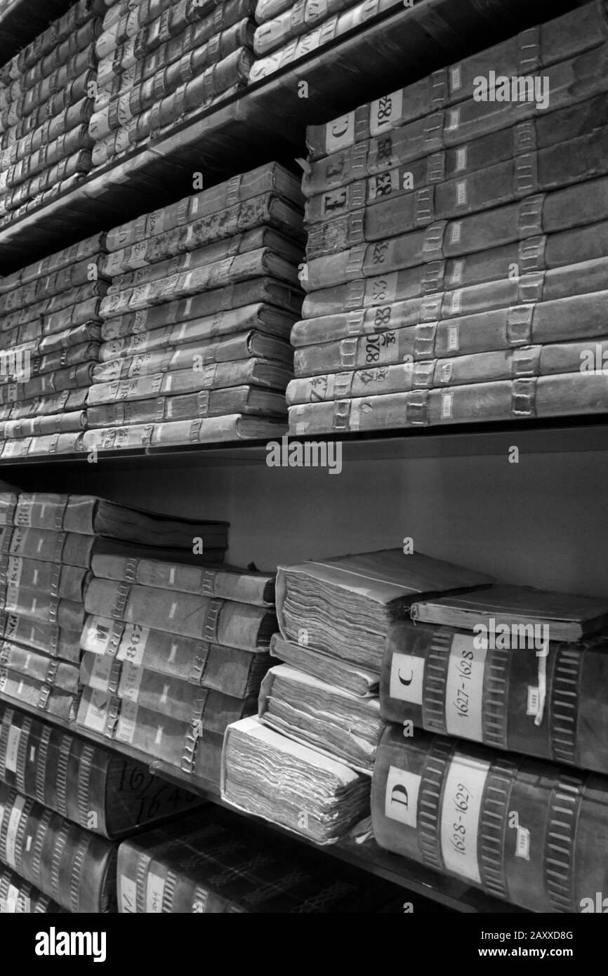 Musée de la Banque de Monte dei Paschi di Siena. Livres comptables des siècles précédents en noir et blanc. Banque D'Images