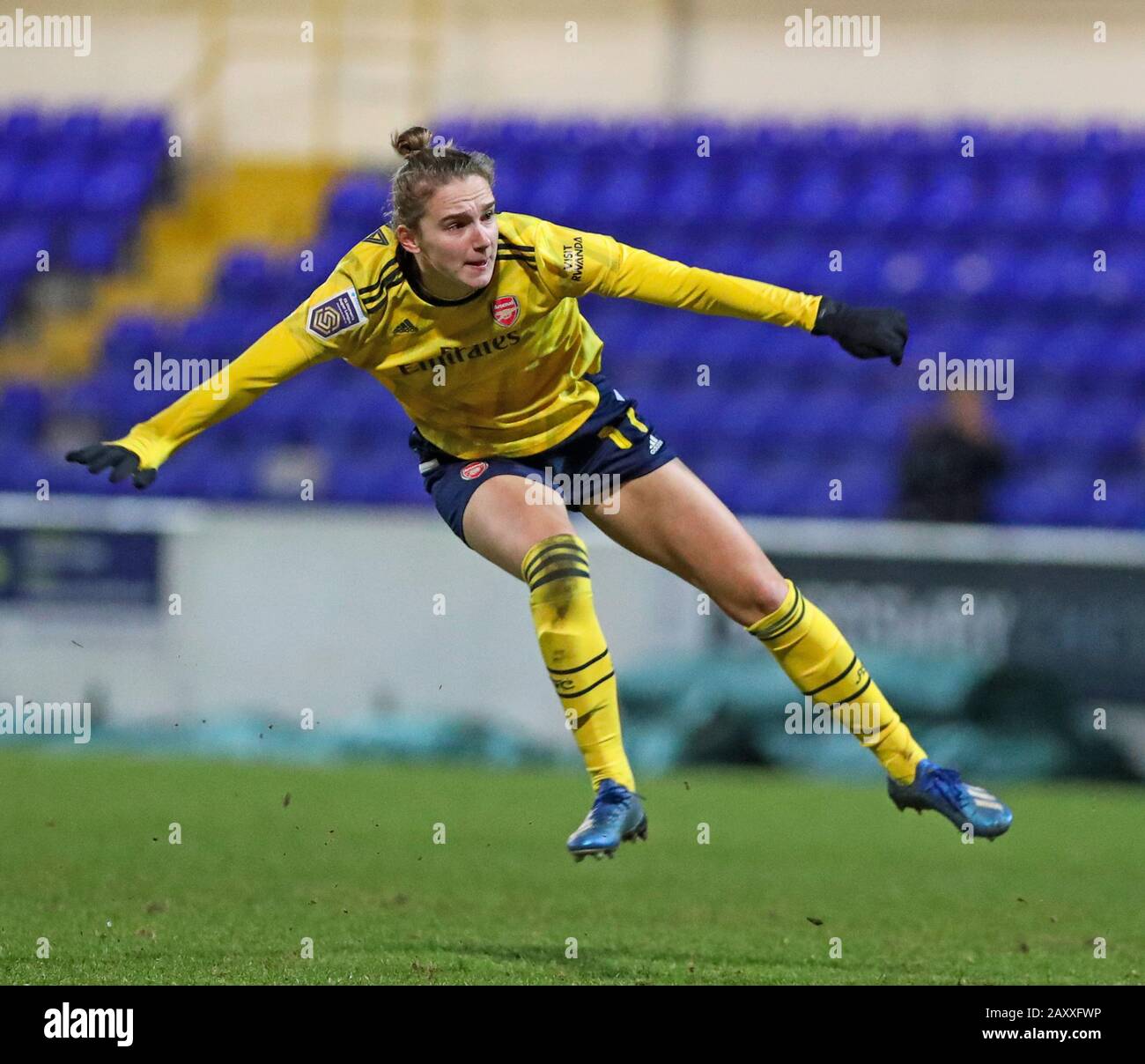 Deva Stadium, Chester, Cheshire, Royaume-Uni. 13 février 2020. Football Super League Pour Femme, Liverpool Womens Contre Arsenal Womens ; Vivianne Miedema D'Arsenal Femmes Pousses Pour But Crédit: Action Plus Sports/Alay Live News Banque D'Images