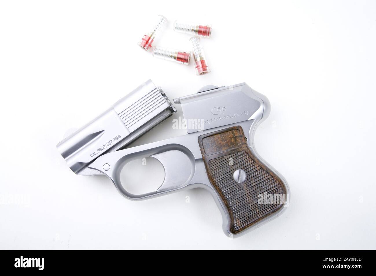 Pistolet de police aux États-Unis (deuxième arme) Cop Cal 357 Magnum - Cop Cal 357 Magnum Banque D'Images