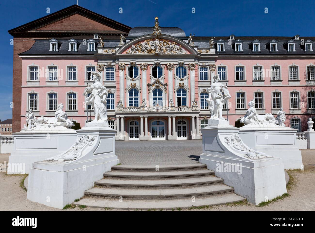 La Renaissance électorale et le palais rococo de la ville de Trèves Banque D'Images