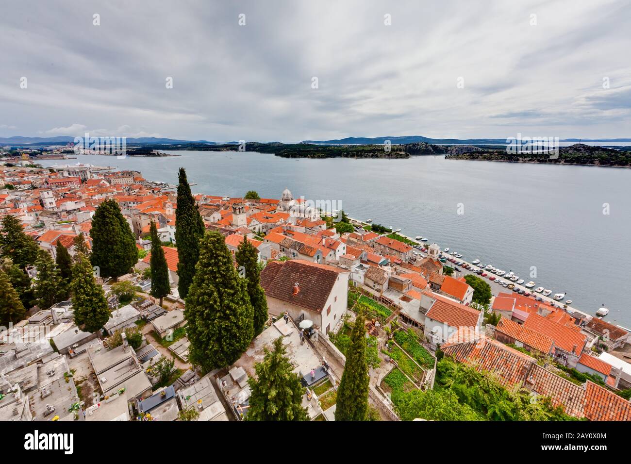 Vue sur Sibenik et le dôme de la cathédrale St James Banque D'Images