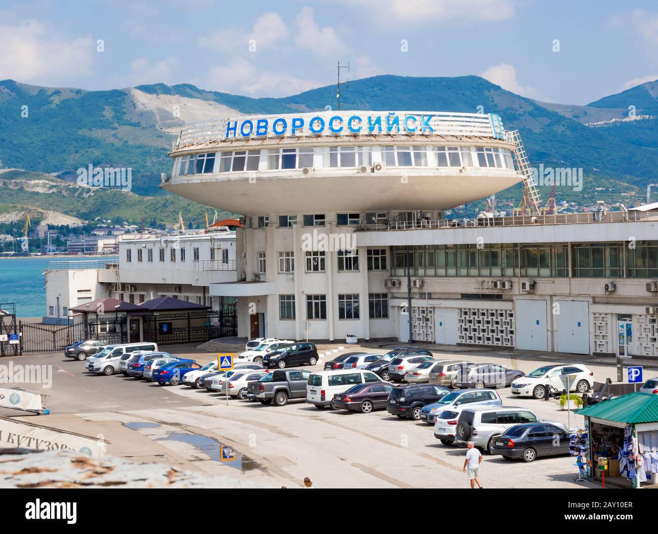 Novorossiysk, Russie - 01 août 2019: La construction de la station de mer du port de Novorossiysk Banque D'Images