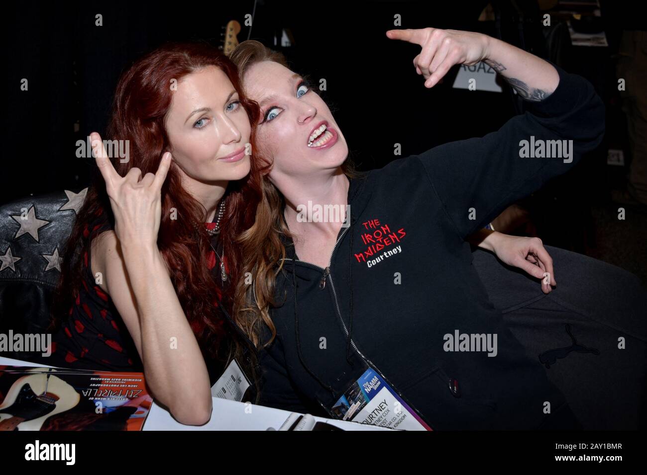 Anaheim, CA - 17 JANVIER : Gretchen Menn et Courtney Cox au « salon NAMM » le 17 janvier à Anaheim, Californie. (Photo de Glenn Francis /PacificPro Banque D'Images