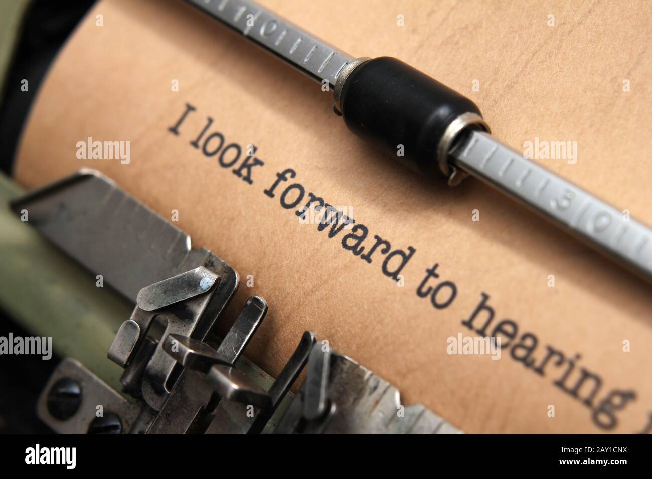 Nous sommes impatients de vous entendre Banque D'Images