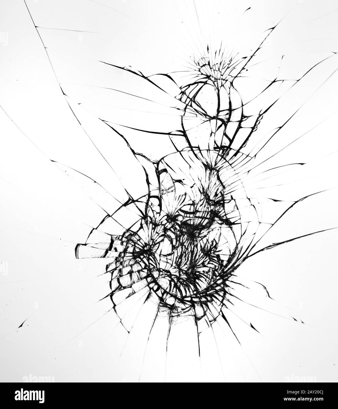 Verre cassé avec fissures. Soufflez sur la vitre de sécurité du smartphone. Banque D'Images