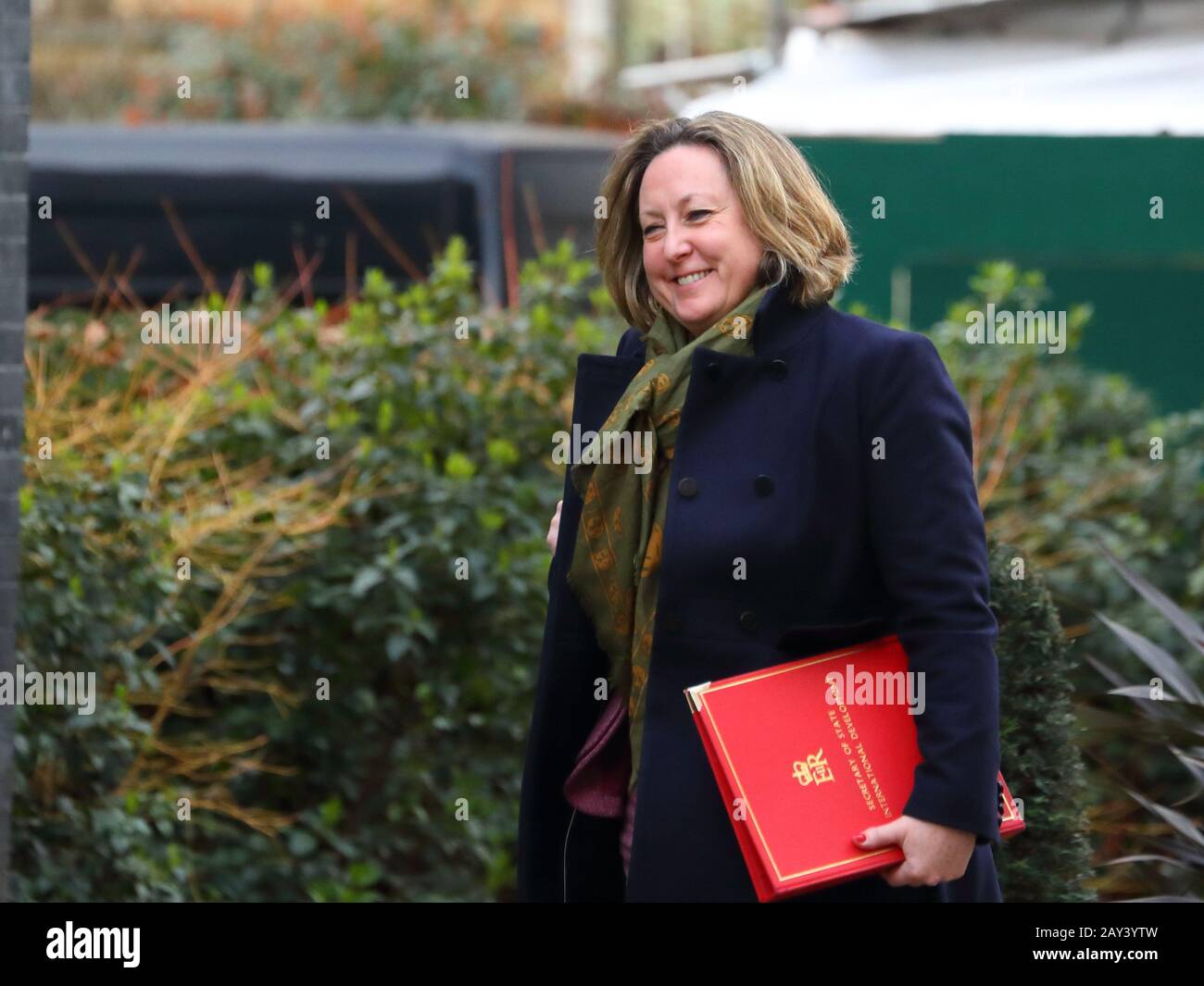 Londres, Royaume-Uni. 14 février 2020. Nouvelle secrétaire d'État au développement international Anne-Marie Trevelyan arrivant à la réunion extraordinaire du Cabinet à la suite d'un remaniement. Crédit: Uwe Deffner/Alay Live News Banque D'Images Londres, Royaume-Uni. 14 février 2020. Nouvelle secrétaire d'État au développement international Anne-Marie Trevelyan arrivant à la réunion extraordinaire du Cabinet à la suite d'un remaniement. Crédit: Uwe Deffner/Alay Live News Banque D'Images