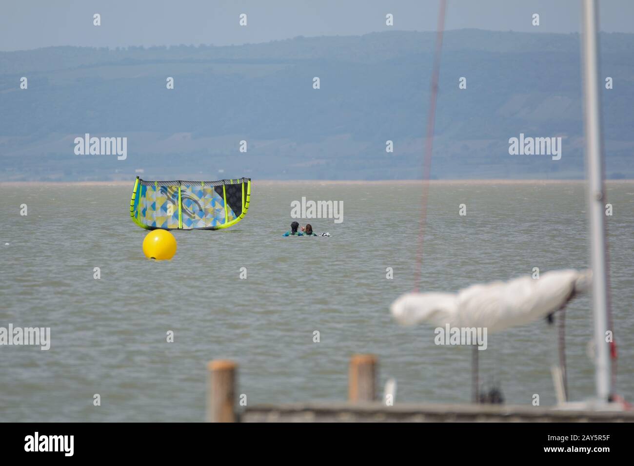 Kitesurfing débutants au lac Neusiedl - Autriche Banque D'Images