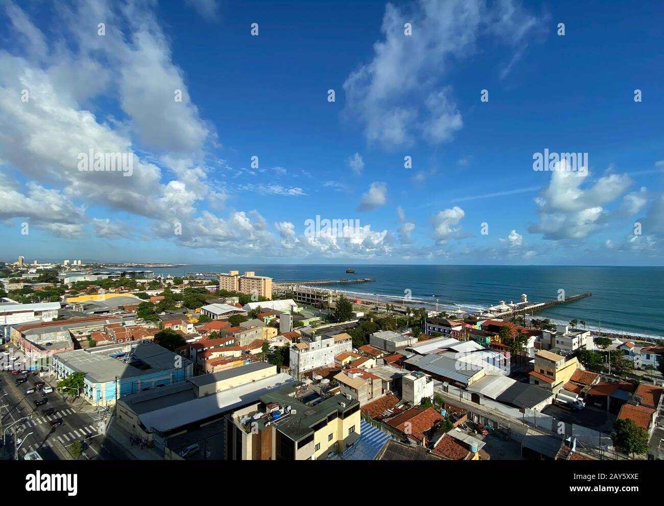 Vue aérienne sur la ville de Fortaleza. Jetée De Fortaleza. Banque D'Images