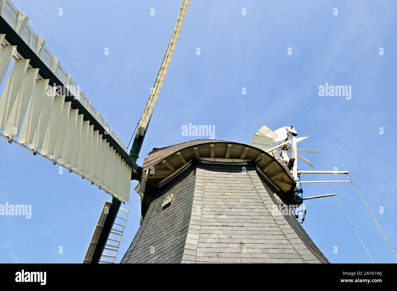 Le moulin Krokauer avec leurs ailes dans la mer Baltique de Krokau Allemagne Banque D'Images