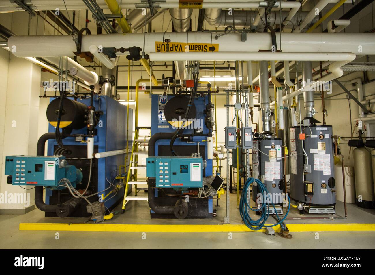 Photographie industrielle de chaufferie pour un grand bâtiment commercial Banque D'Images