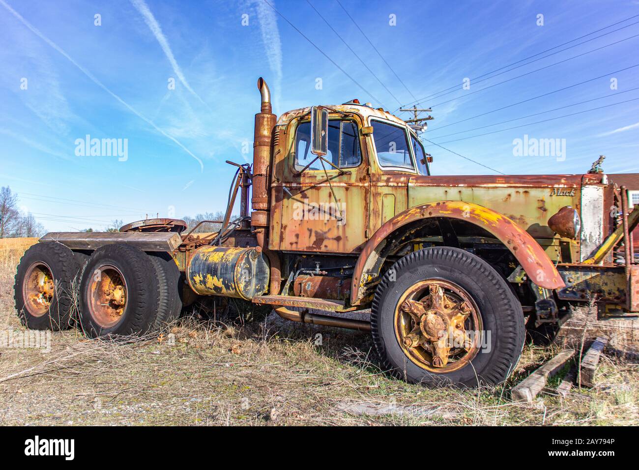 Camions-Mack Usés. Banque D'Images