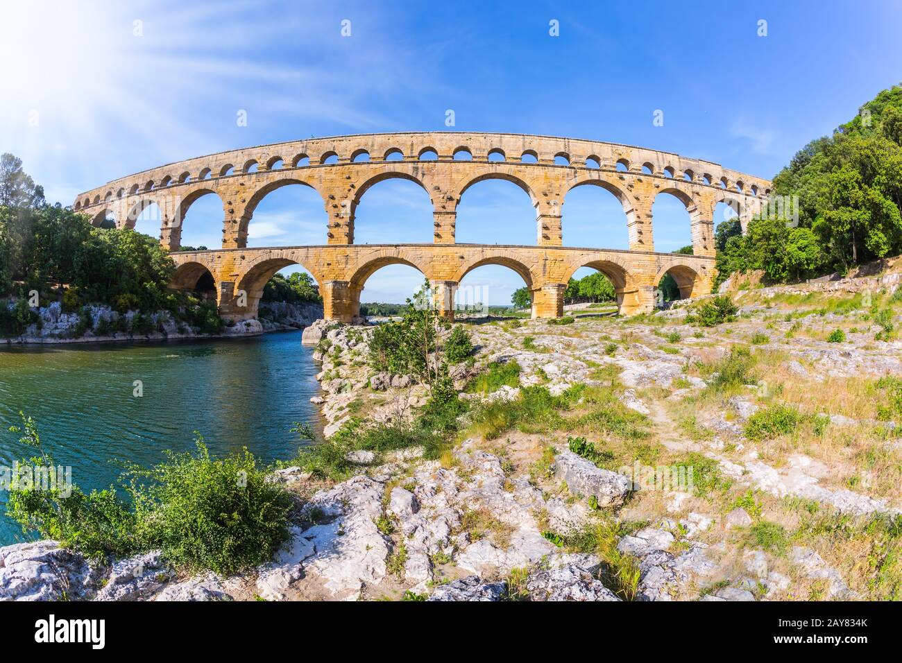 pont-du-gard-aqueduc-romain-en-provence-banque-de-photographies-et-d