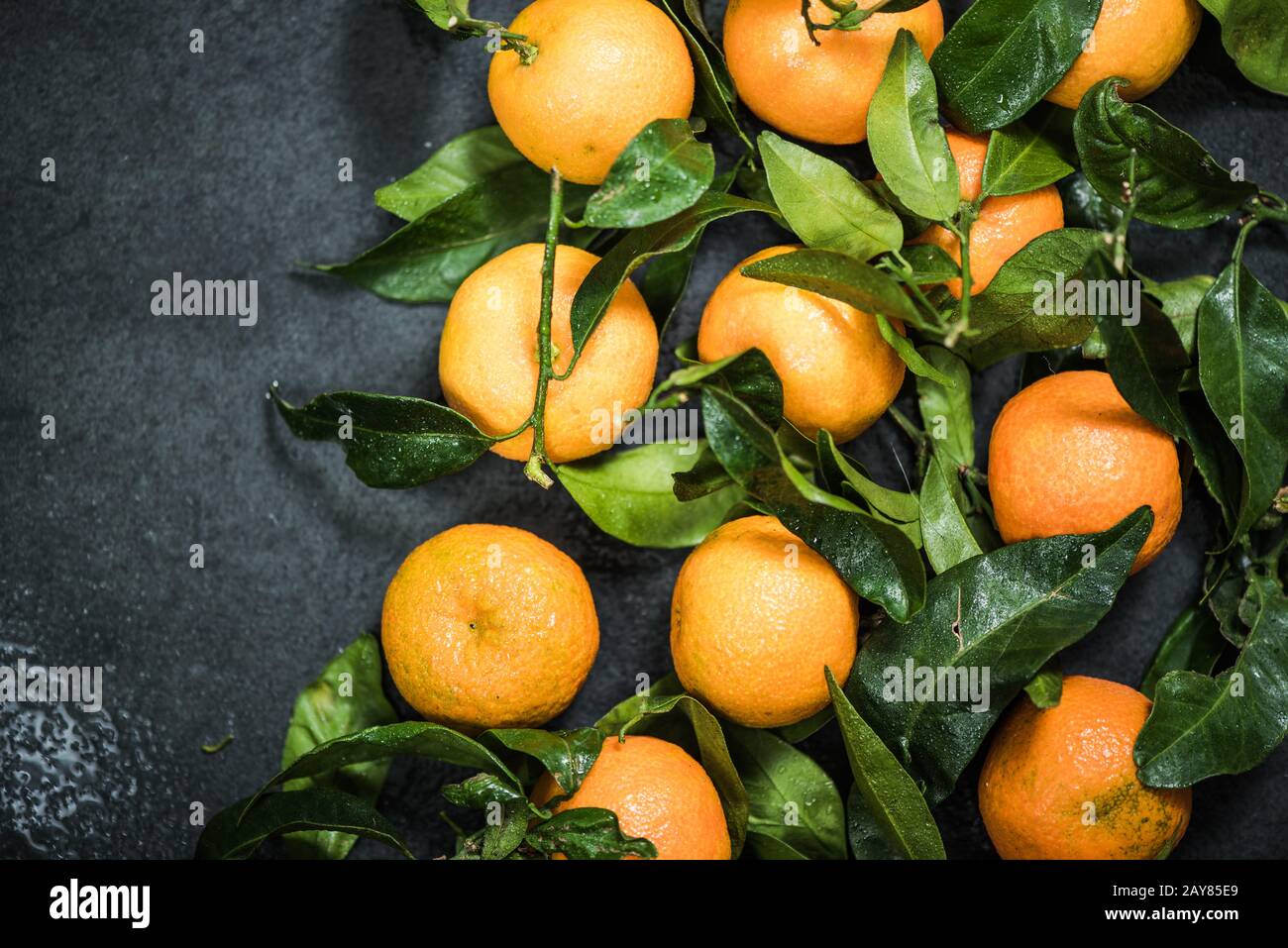 commercialiser des tangerines fraîches, à la frontière Banque D'Images