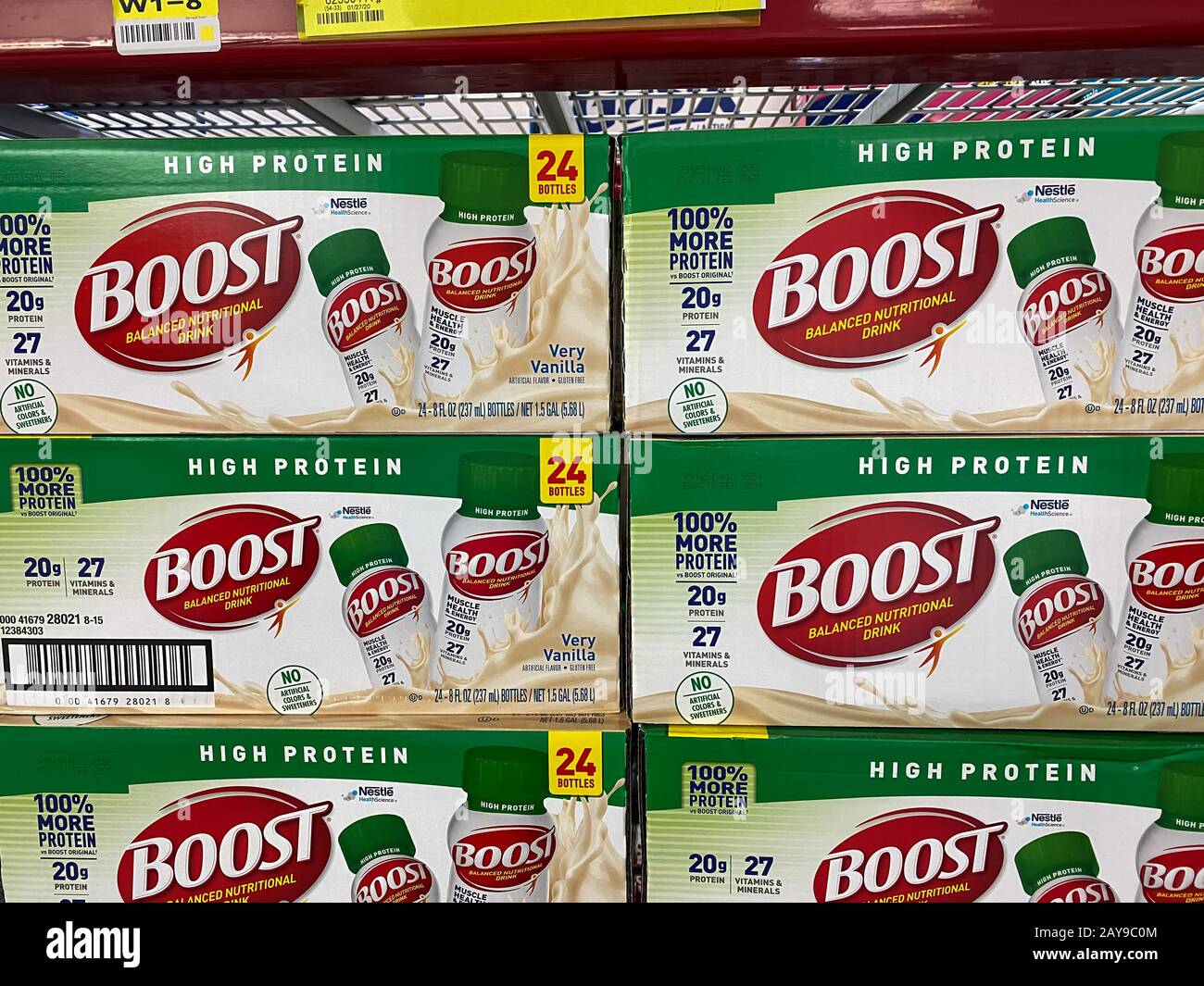 Orlando, FL/USA-2/1/20: L'exposition Boost Nutritional Drink attend que les clients achètent dans un magasin de vente au détail de Sams Club. Boost est la propriété de Nestlé H Banque D'Images