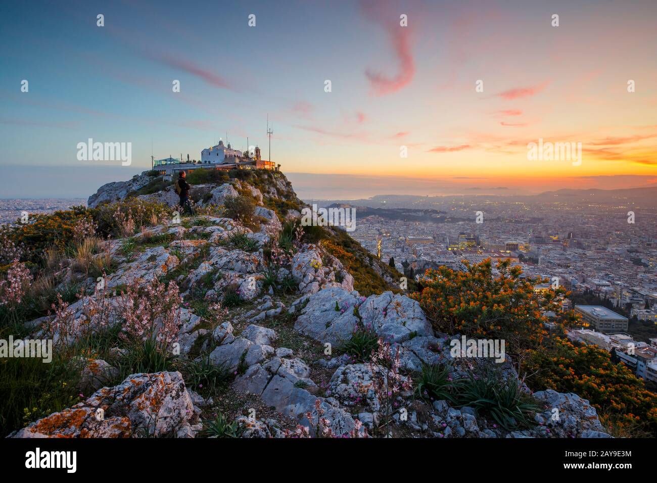 Vue d'Athènes depuis la colline du Lycabette au coucher du soleil, la Grèce. Banque D'Images