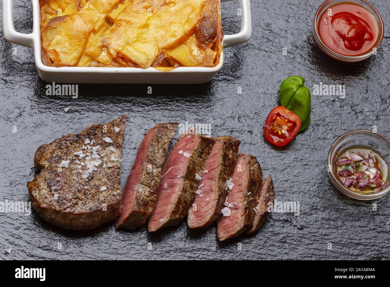 b-uf-blanc-banque-d-image-et-photos-alamy